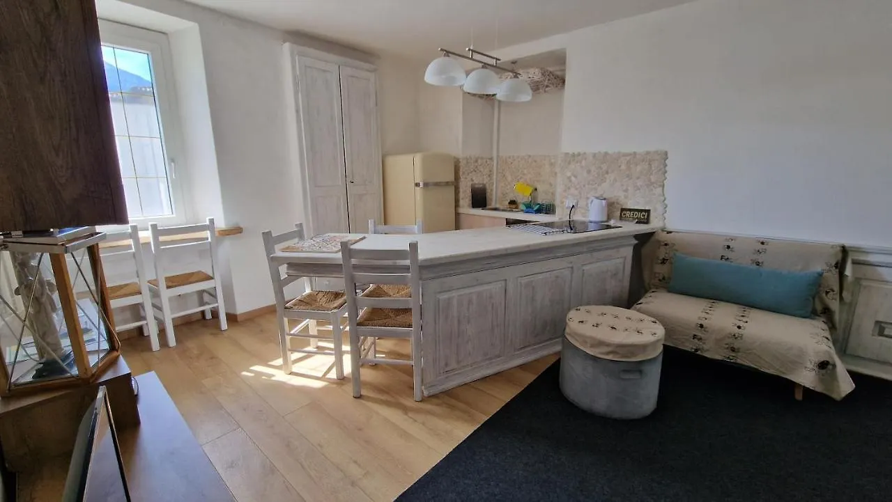 My Holiday- Lake House La Gemma Gera Lario Apartment