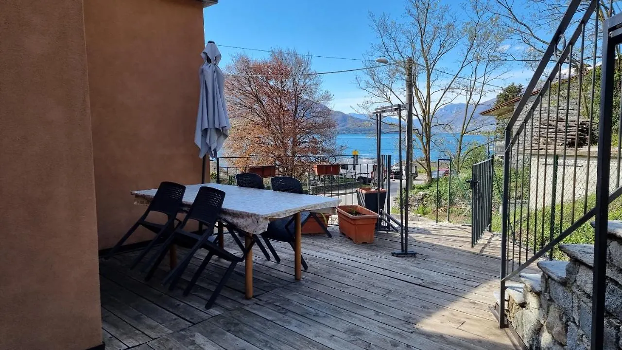 My Holiday- Lake House La Gemma Gera Lario Italy