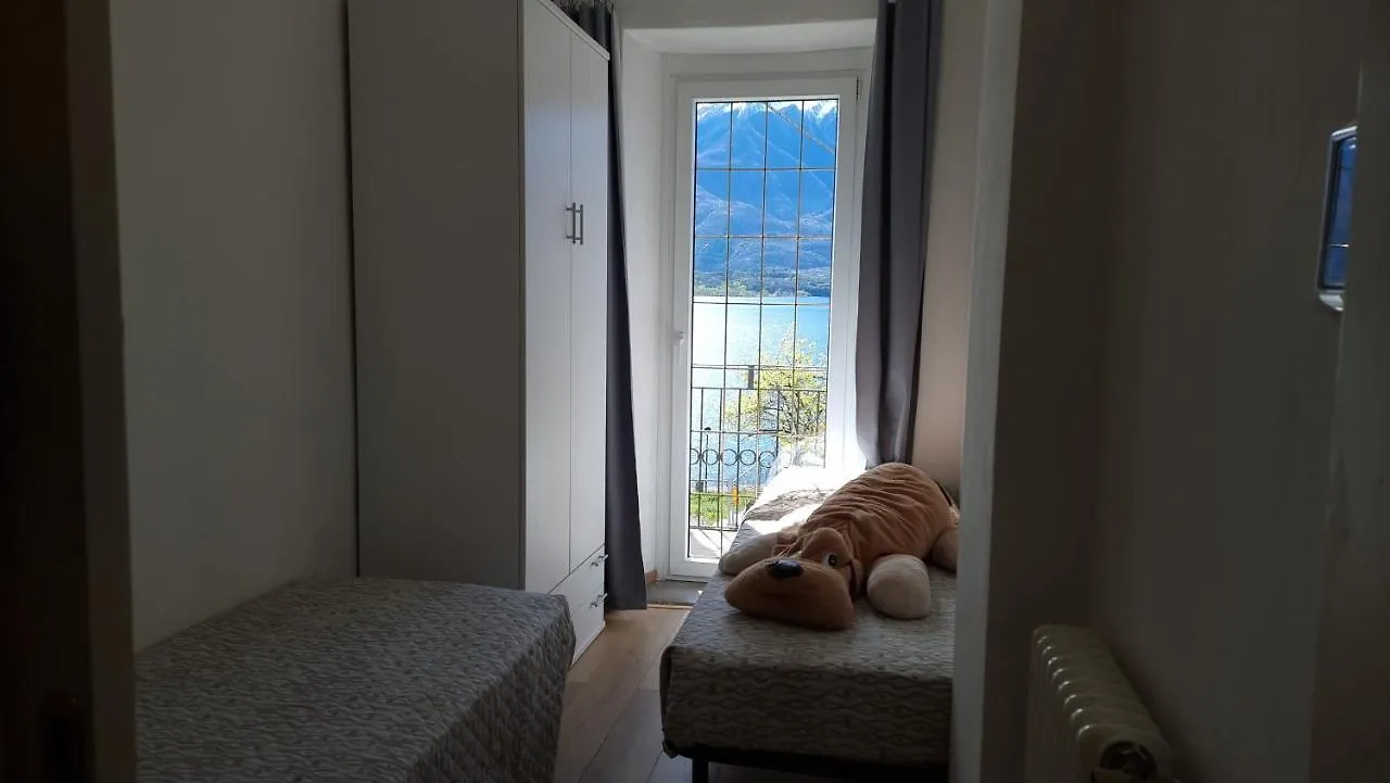 My Holiday- Lake House La Gemma Gera Lario Italy