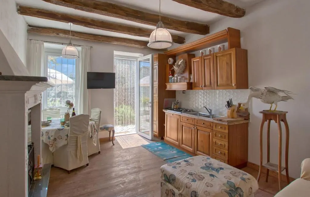 Apartment My Holiday- Lake House La Gemma Gera Lario