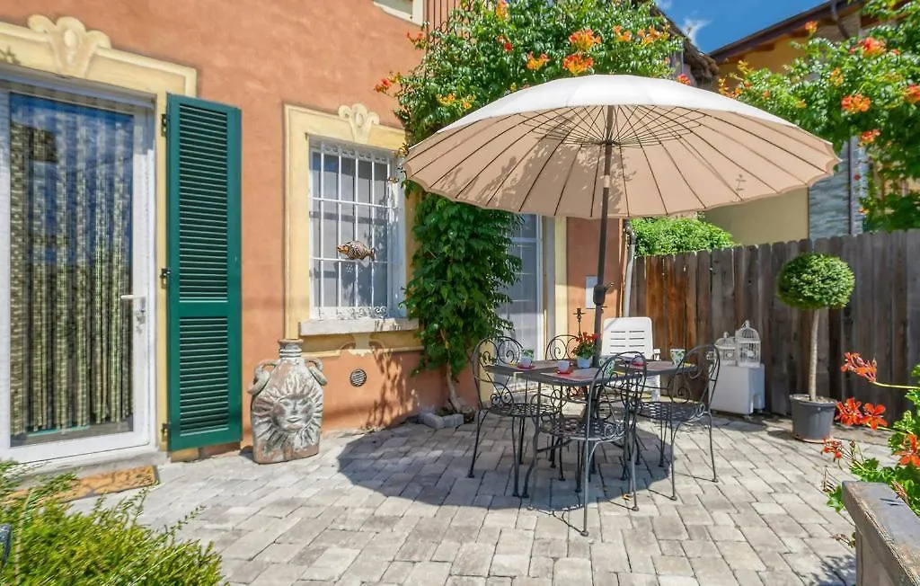 Apartment My Holiday- Lake House La Gemma Gera Lario Italy
